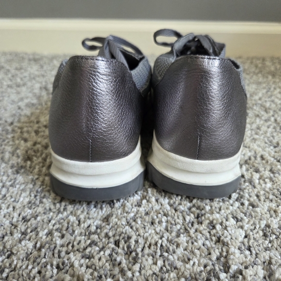 Naturalizer Women's Nash Flyknit Wide Sneaker Metallic Charcoal Gray Size 7.5W - Picture 8 of 8